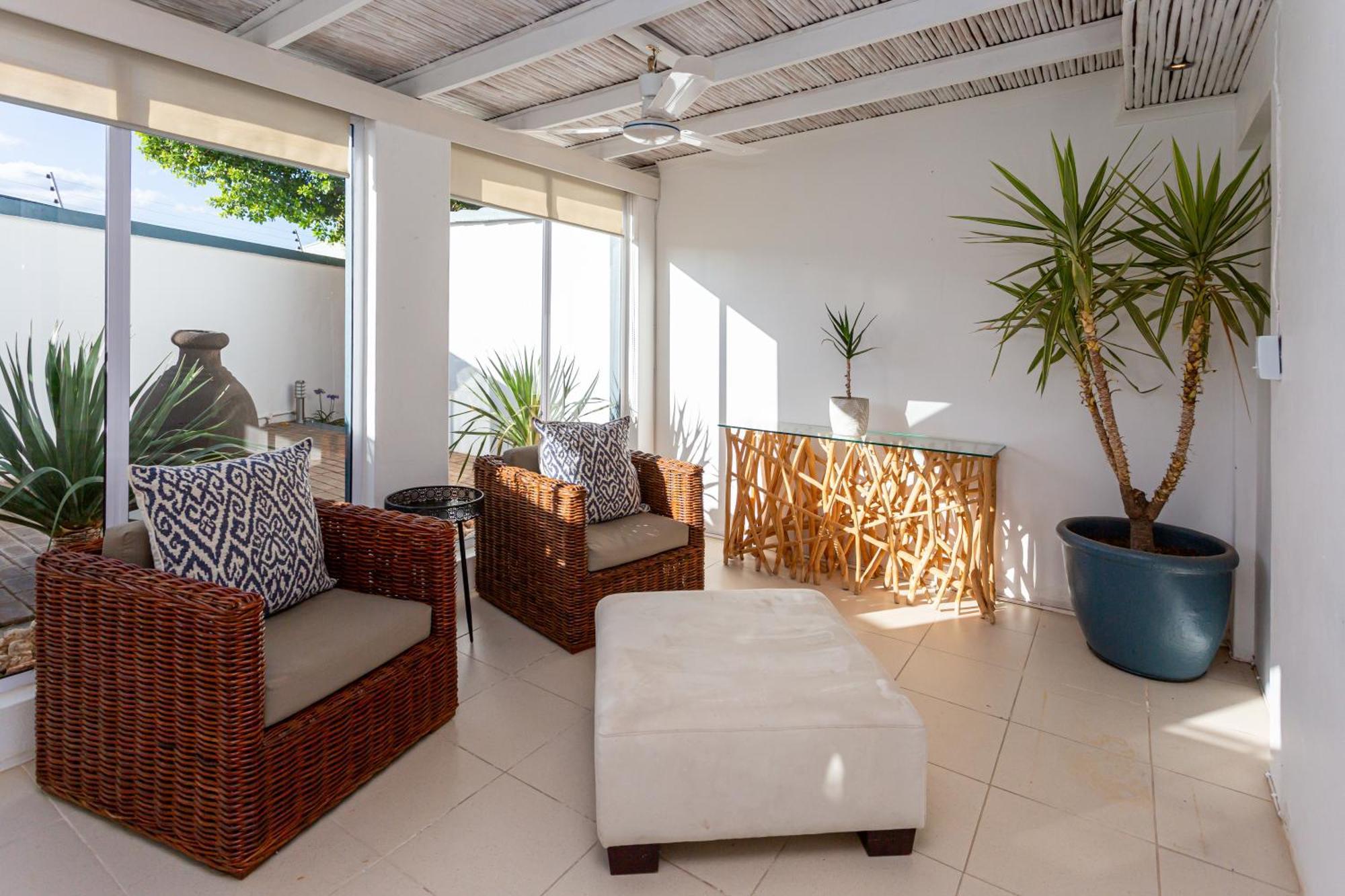 Pictures Guest House Boutique Hotel Oudtshoorn Luaran gambar